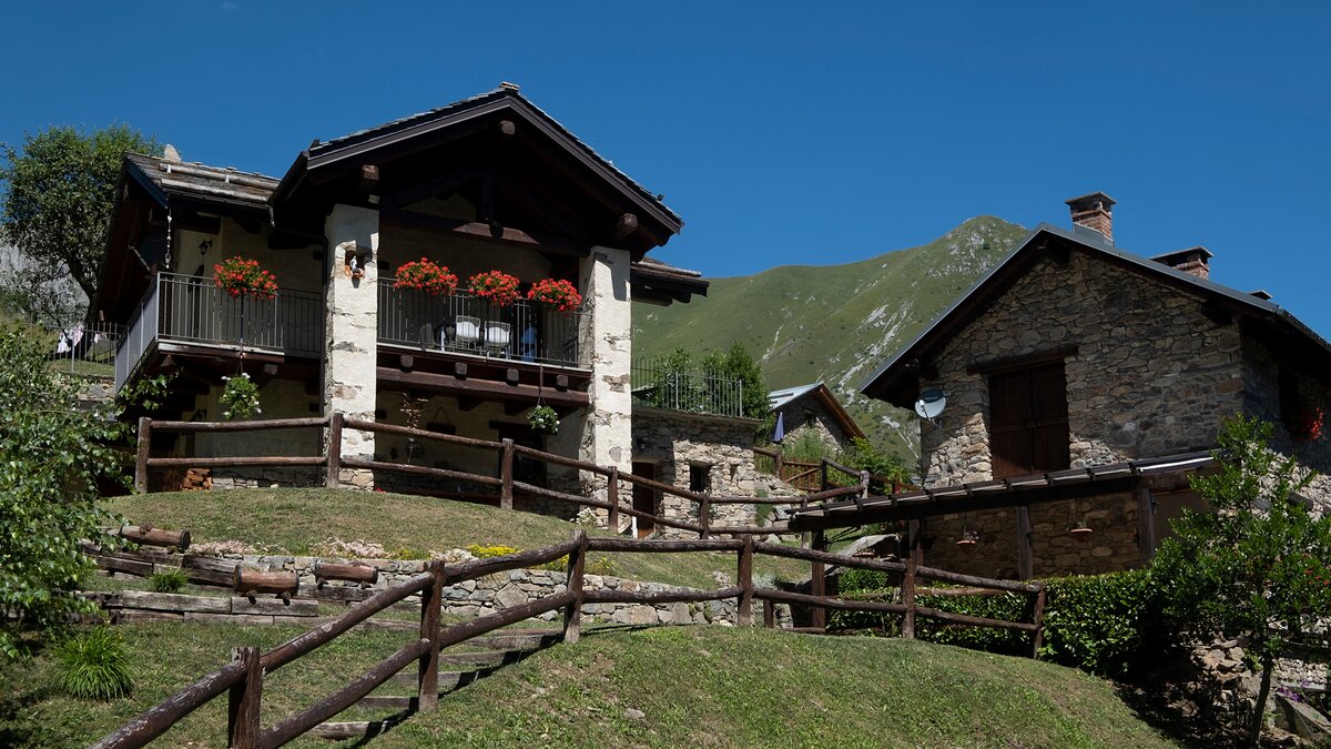 Scorcio della borgata di Palanfré