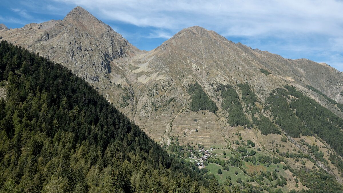 San Bernolfo e il Monte Laroussa