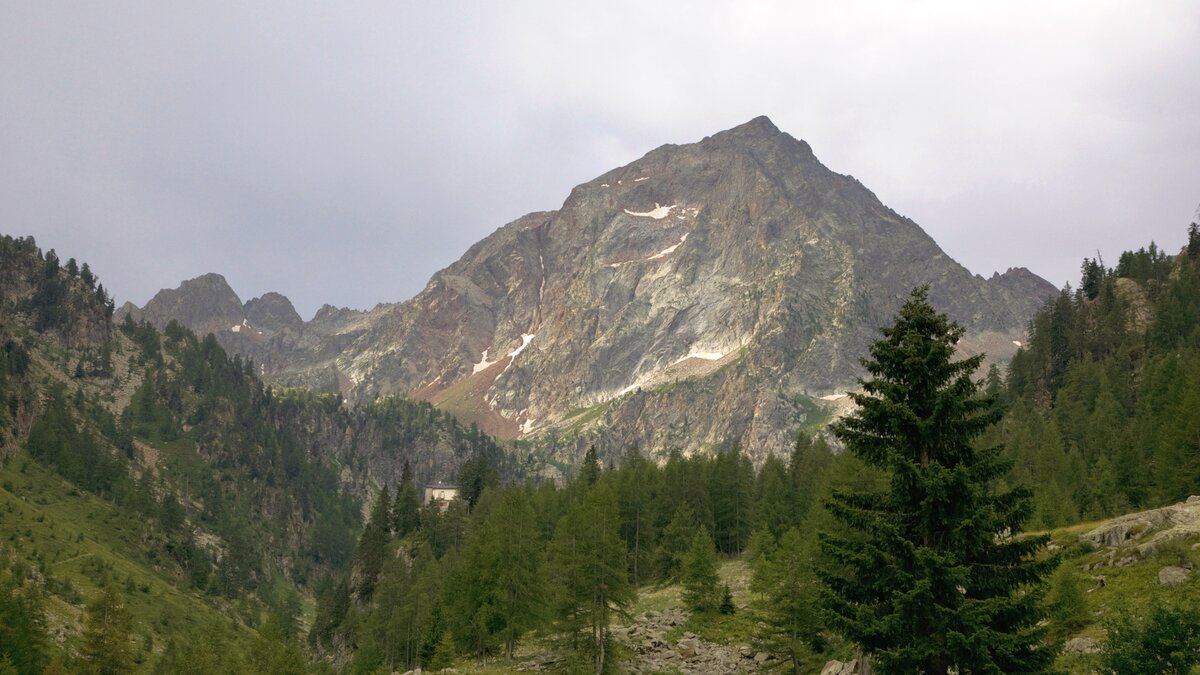 Il Monte Malinvern alla testata del Vallon dei Riofreddo