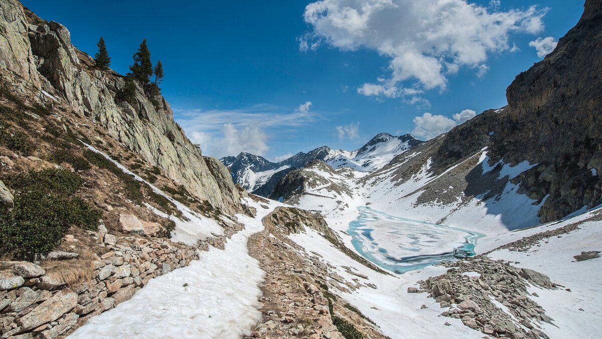 Il Lago sottano di Fremamorta dal Colletto del Valasco