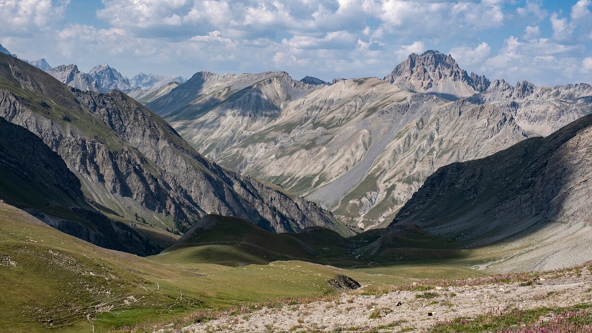 Il Vallone di Puriac dai pressi del colle omonimo