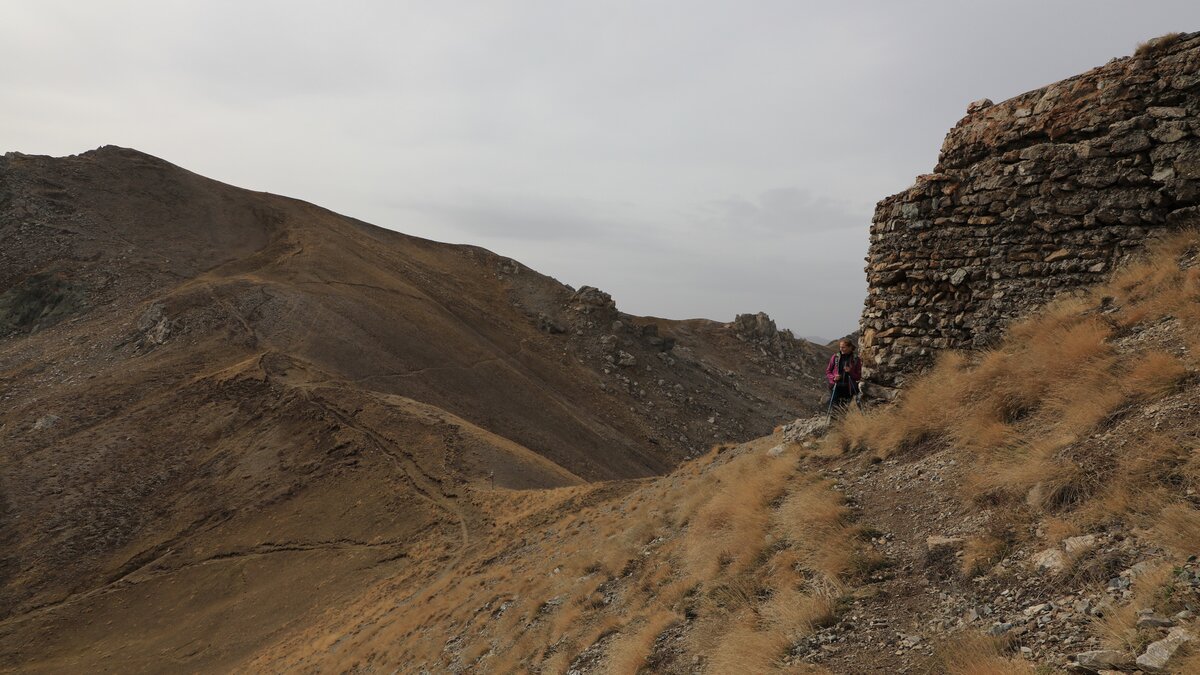 Un'Opera del Vallo Alpino nei pressi del Colle di Panieris