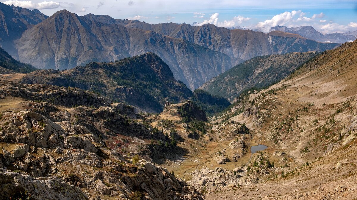 Il Vallone di Tesina dall'omonimo passo