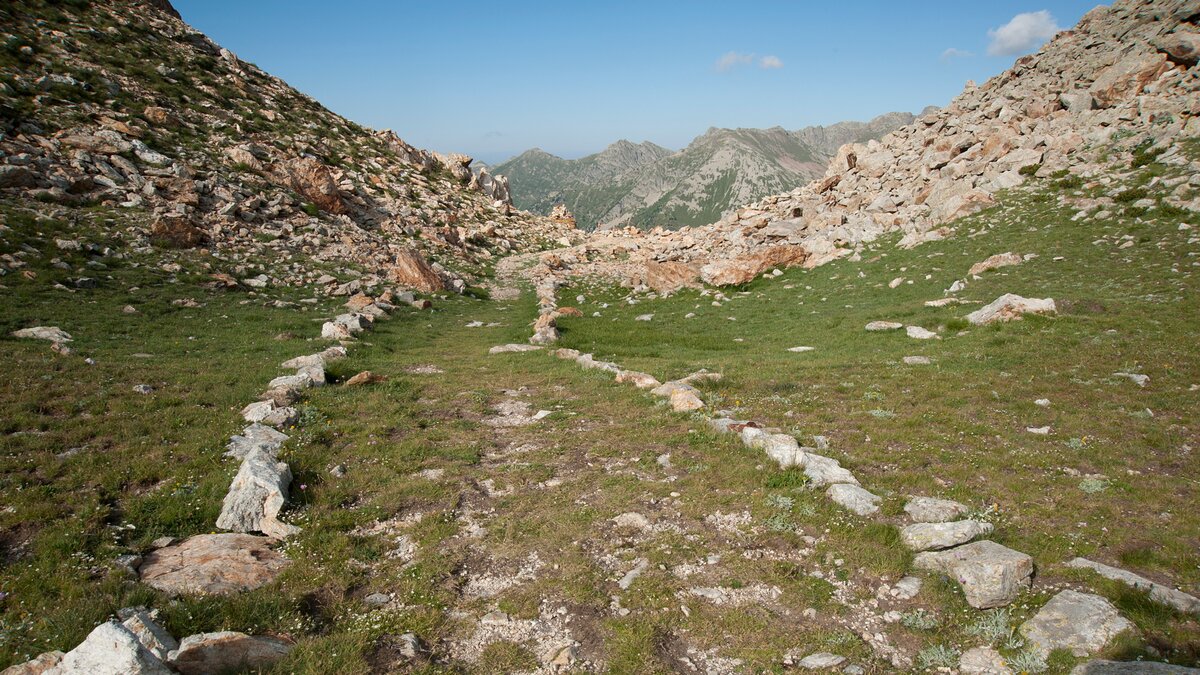 L'arrivo del sentiero al Colle dei Morti